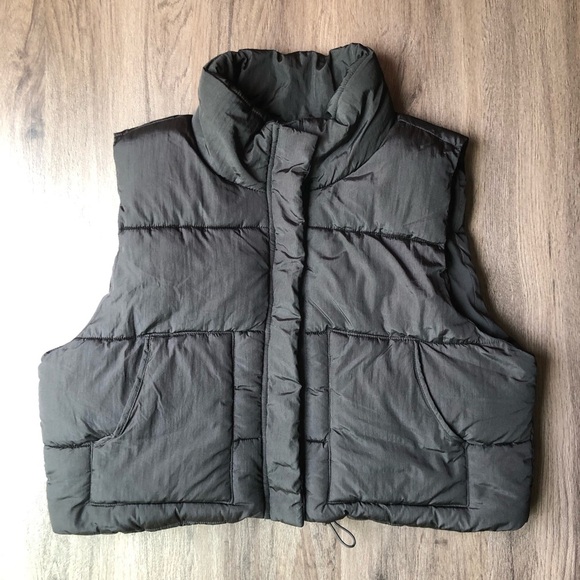 Stoosh Quilted Black Crop Puffer Vest Women’s Size XL - Picture 2 of 9